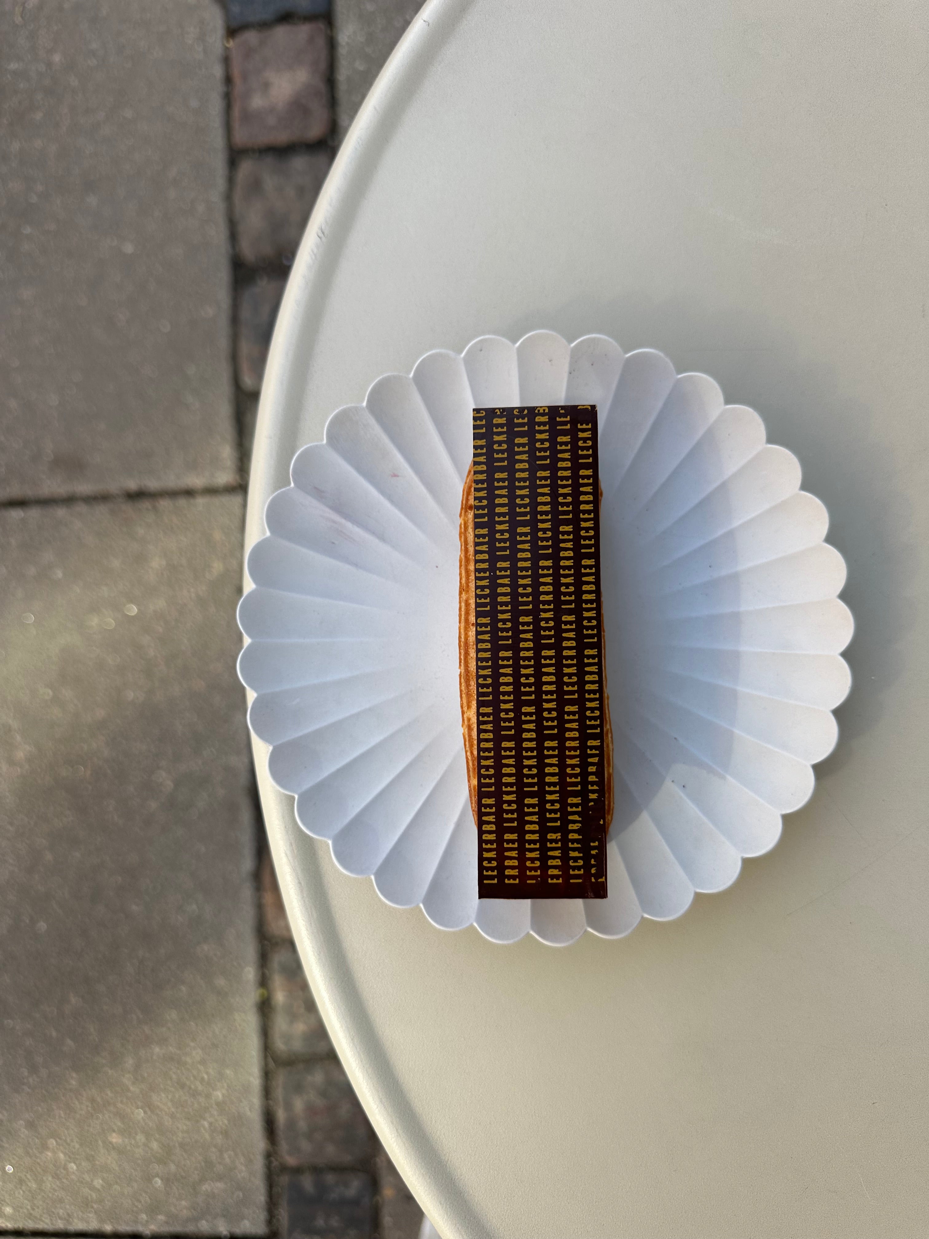 Éclair med chokolade
